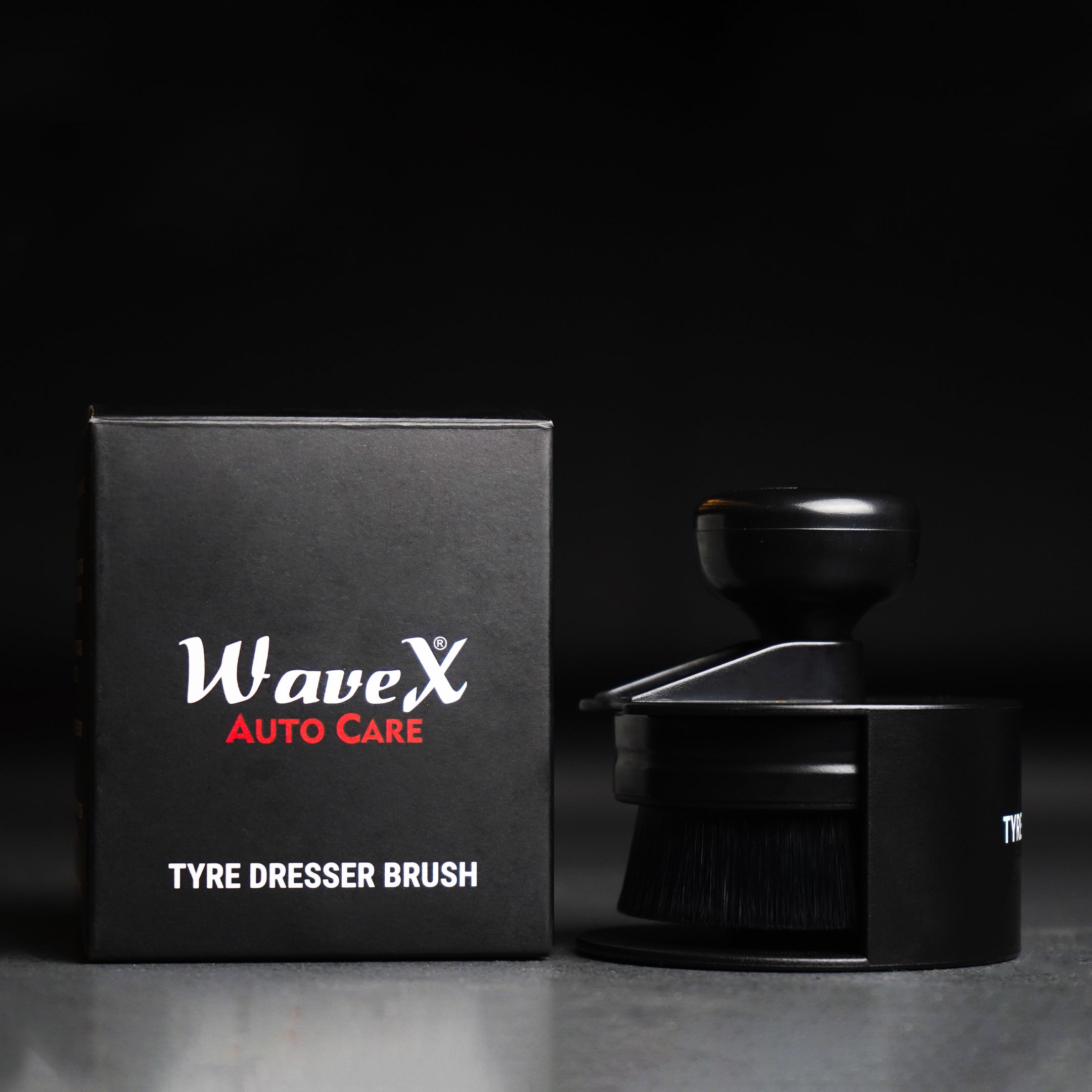 TYRE DRESSER BRUSH – PREMIUM APPLICATOR FOR TYRE SHINING AND DRESSING Secondary image