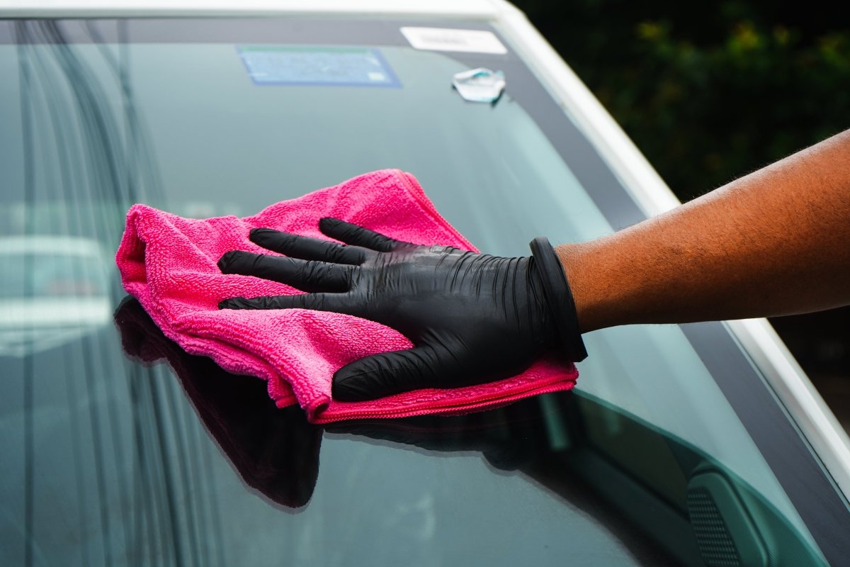 PINK MICROFIBER CLEANING CLOTH 350 GSM 40X40 CM Secondary image