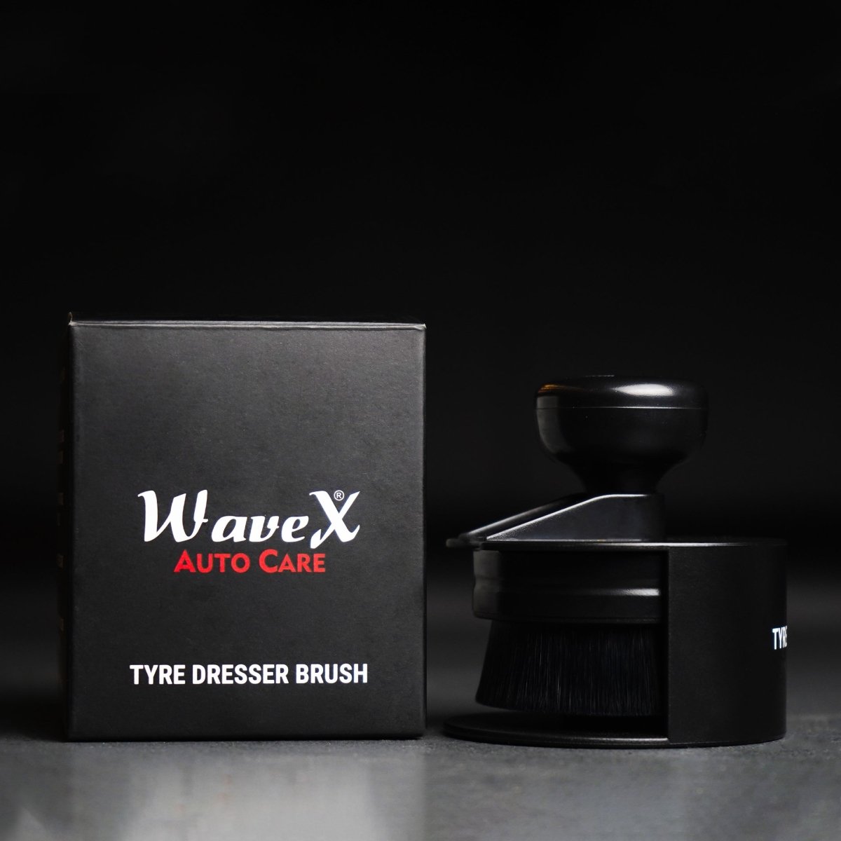 TYRE DRESSER BRUSH – PREMIUM APPLICATOR FOR TYRE SHINING AND DRESSING - Wavex - TD-BRUSH